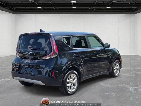 Certified 2023 Kia Soul LX w/ Option Group 015 FWD image 5