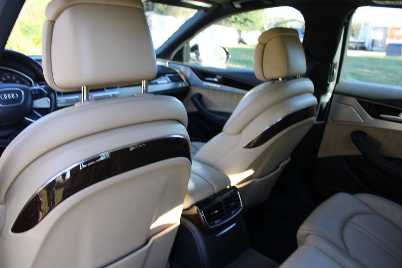 Used 2011 Audi A8 4.2 AWD/4WD image 38