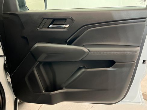Used 2024 Chevrolet Colorado LT w/ LT Convenience Package III RWD image 23