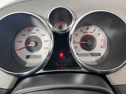 Used 2008 Pontiac Solstice Convertible w/ Preferred Package RWD image 32