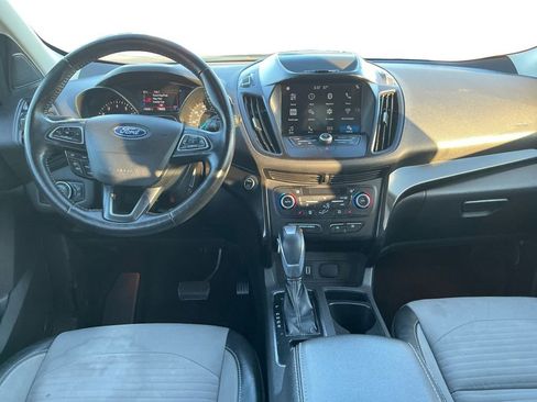 Used 2019 Ford Escape SE image 17