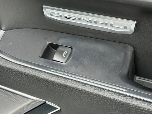 Used 2023 GMC Sierra 1500 Denali w/ Denali Reserve Package image 22