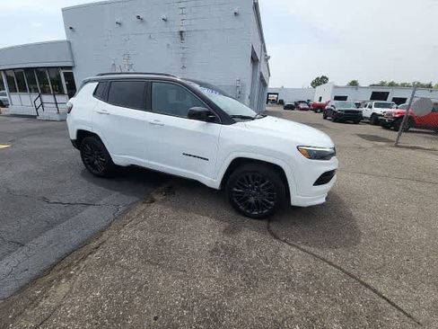 Used 2022 Jeep Compass High Altitude AWD/4WD image 13