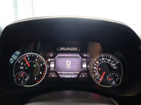 Used 2022 RAM 2500 Laramie AWD/4WD image 19