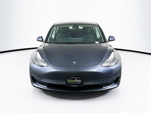 Used 2023 Tesla Model 3 Standard Range image 2