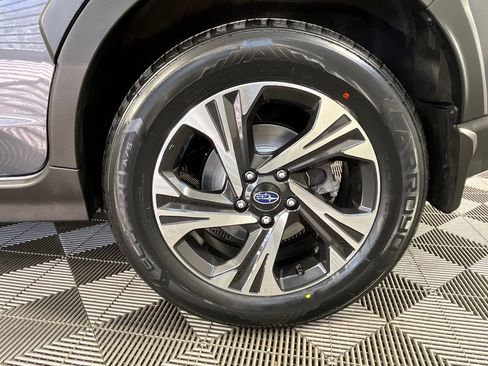 Used 2024 Subaru Crosstrek 2.0i Premium image 17