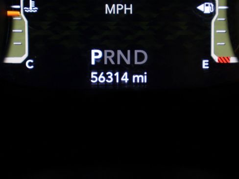 Used 2020 Jeep Wrangler Unlimited Sahara w/ Uconnect 4C Nav & Sound Group image 30