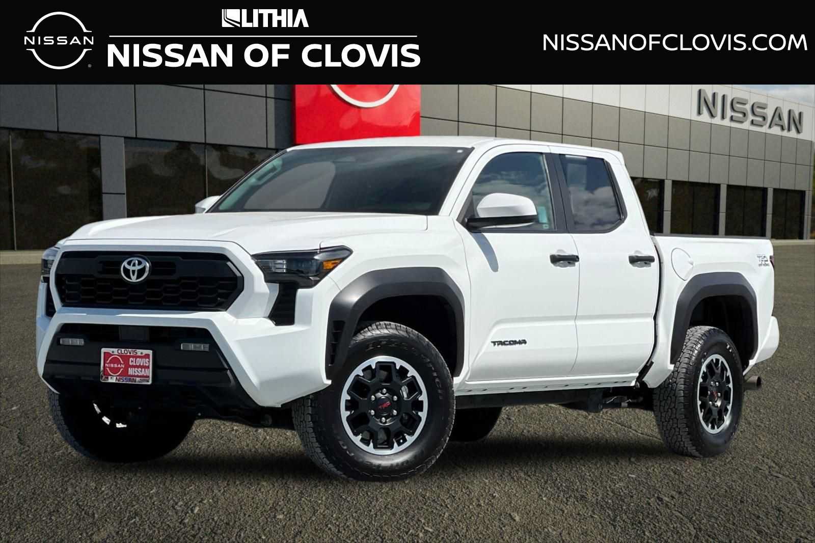 Used 2025 Toyota Tacoma TRD Off-Road AWD/4WD image 1