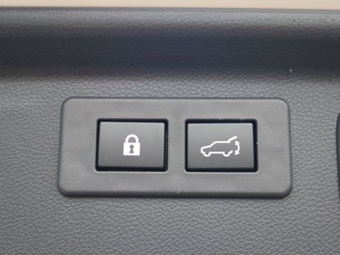 Used 2023 Subaru Forester Sport image 33