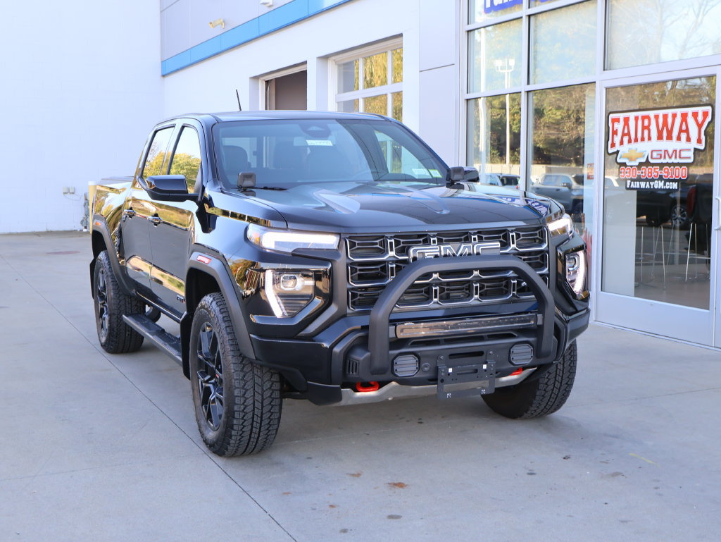Used 2026 GMC Canyon AT4 w/ Off-Road Front Bumper Package AWD/4WD image 2