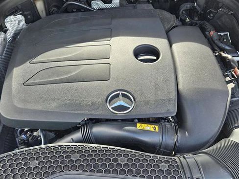 Used 2021 Mercedes-Benz GLC 300 image 22
