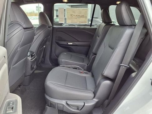 New 2026 Lexus TX 500h AWD image 31