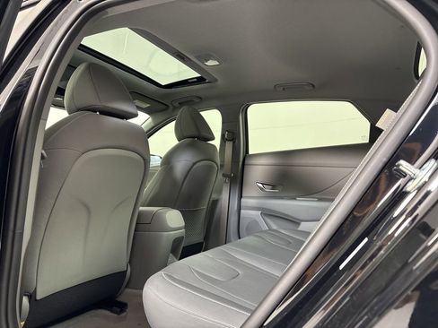 New 2026 Hyundai Elantra SEL Sport Premium FWD image 17