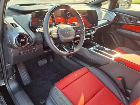 New 2025 Chevrolet Equinox EV RS image 7