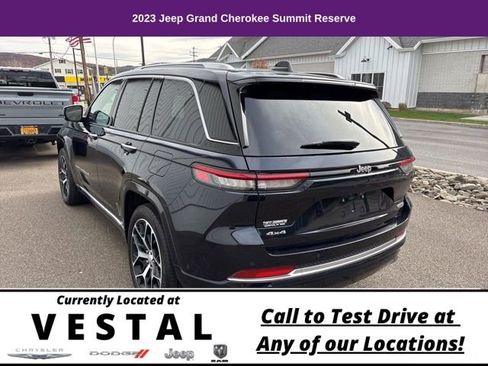 Used 2023 Jeep Grand Cherokee Summit image 5