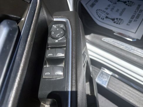 Used 2024 Chevrolet Silverado 2500 LT AWD/4WD image 16