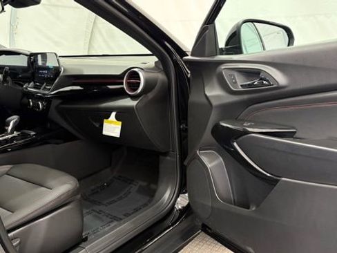 New 2026 Chevrolet Trax RS w/ Driver Confidence Package image 19