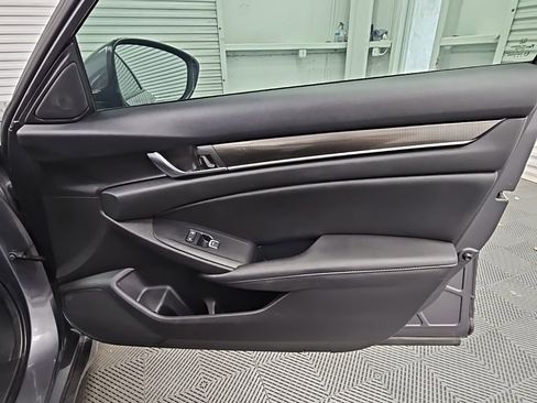Used 2019 Honda Accord Sport image 35