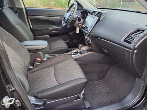 Used 2024 Mitsubishi Outlander Sport LE image 11