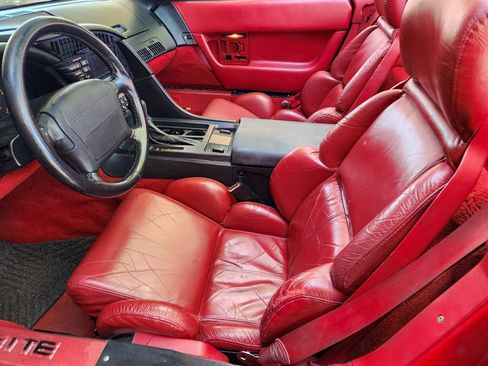 Used 1992 Chevrolet Corvette Convertible image 19