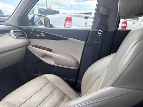 Used 2017 Kia Sorento EX w/ EX Advanced Touring Package AWD/4WD image 18