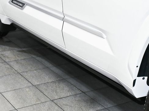 Used 2024 Toyota Sequoia Capstone image 92