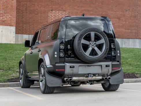 Used 2024 Land Rover Defender 110 Carpathian Edition AWD/4WD image 5
