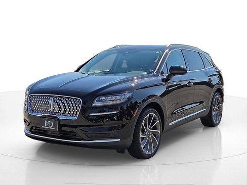 Used 2022 Lincoln Nautilus Reserve w/ Equipment Group 201A image 2