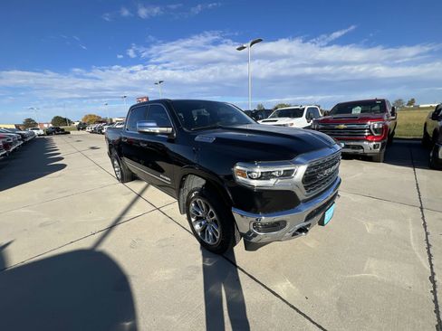 Used 2022 RAM 1500 Limited image 2