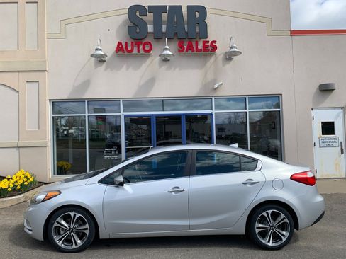 Used 2015 Kia Forte EX w/ Premium Package image 4
