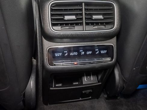 Used 2022 Mercedes-Benz GLE 350 4MATIC image 28
