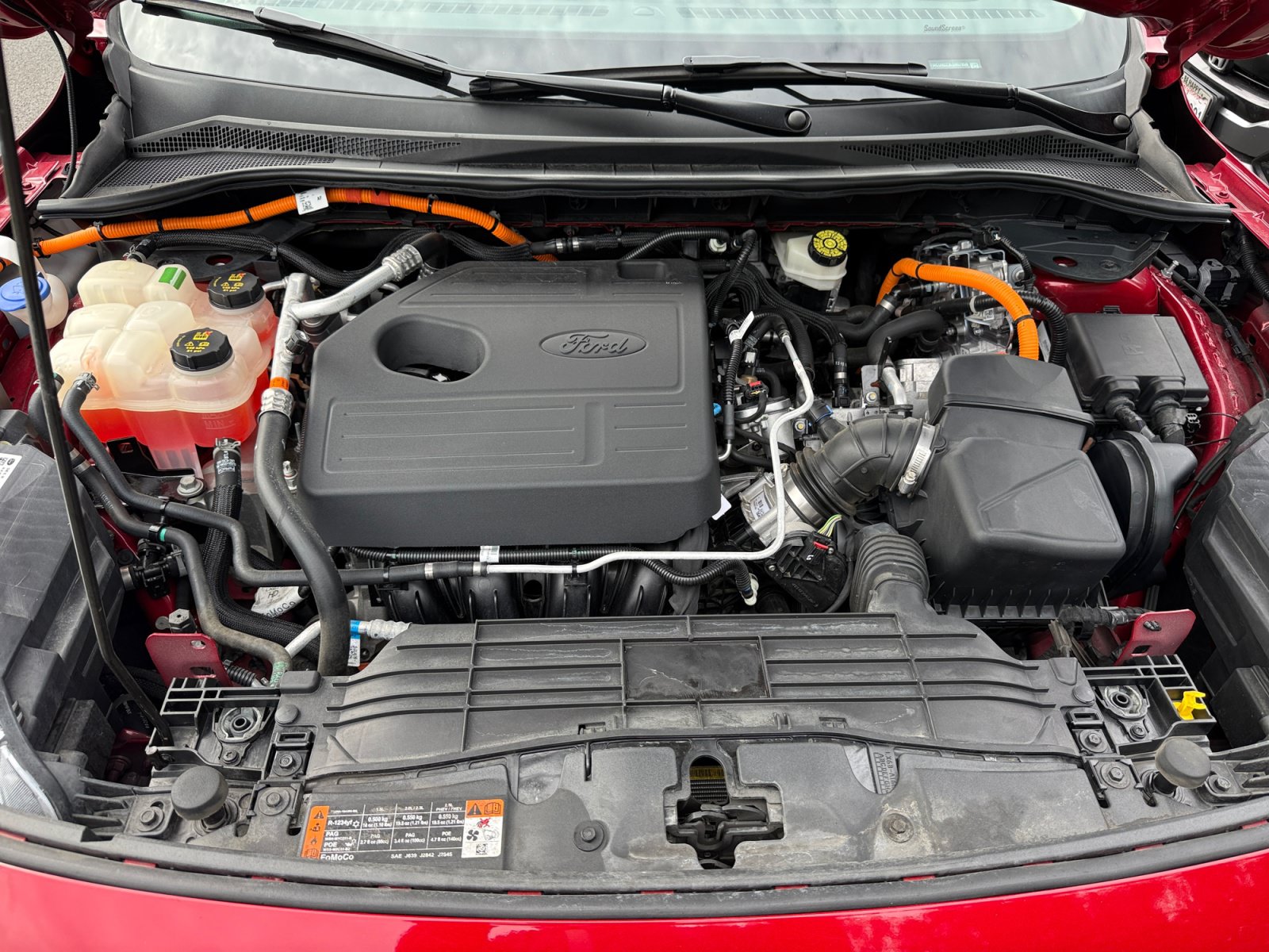Used 2020 Ford Escape Titanium FWD image 20