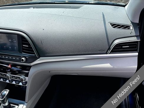 Used 2019 Hyundai Elantra Value Edition FWD image 12