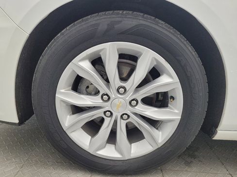 Used 2022 Chevrolet Malibu LT FWD image 31