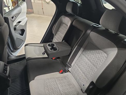 Used 2024 Chevrolet Equinox LT AWD/4WD image 14