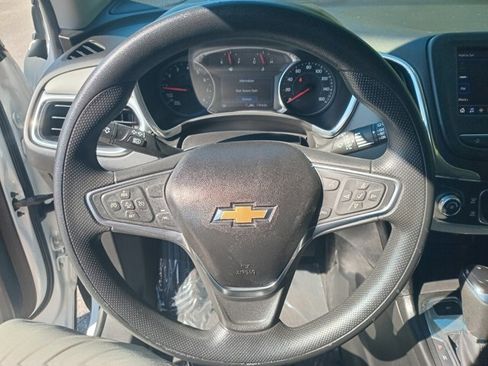 Used 2020 Chevrolet Equinox LT image 17