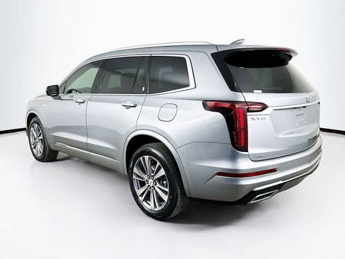 Used 2024 Cadillac XT6 Premium Luxury AWD/4WD image 4