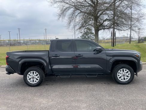 New 2025 Toyota Tacoma SR5 image 8