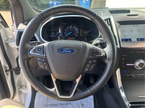 Used 2020 Ford Edge Titanium w/ Equipment Group 301A AWD/4WD image 27