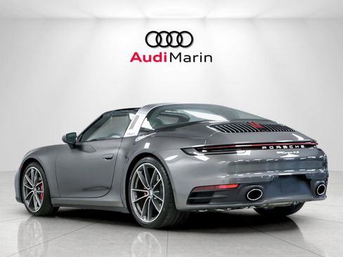 Used 2024 Porsche 911 Targa 4S w/ Premium Package image 3