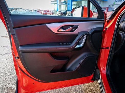 Used 2025 Chevrolet Blazer LT image 18