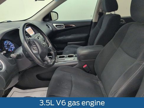 Used 2014 Nissan Pathfinder SV image 5