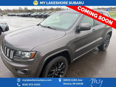 Used 2019 Jeep Grand Cherokee Altitude image 4