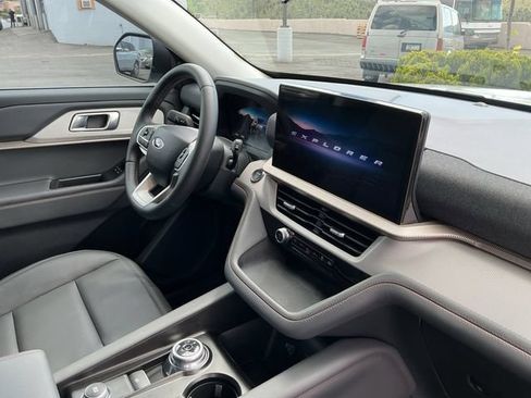Used 2026 Ford Explorer Active w/ Active Comfort Package RWD image 22