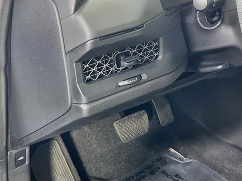 Used 2023 Honda Accord LX image 10