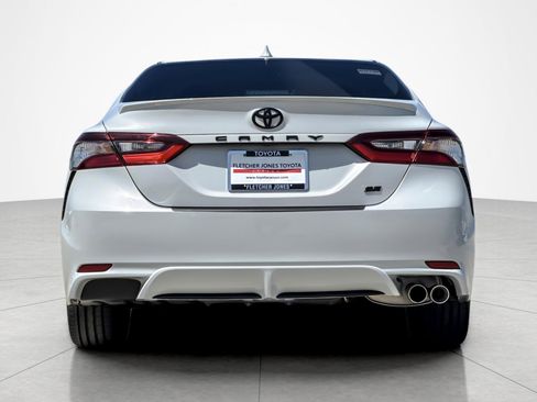 Used 2024 Toyota Camry SE w/ Blackout Package (TMS) image 4