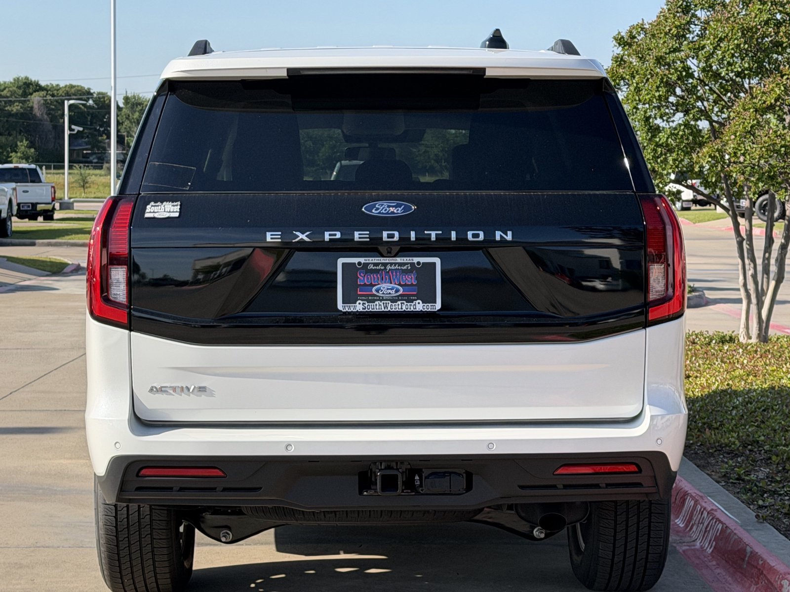 New 2026 Ford Expedition Active RWD image 5