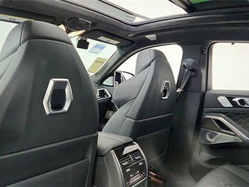 Used 2025 BMW X6 M Competition w/ Executive Package image 30
