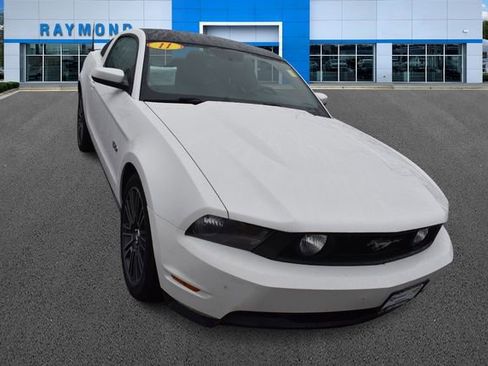 Used 2011 Ford Mustang GT Premium RWD image 10