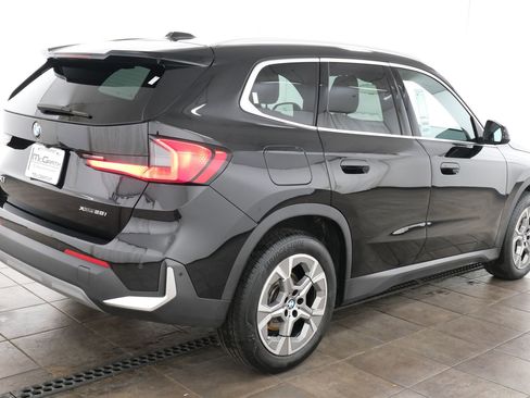 Used 2023 BMW X1 xDrive28i w/ Convenience Package AWD/4WD image 5